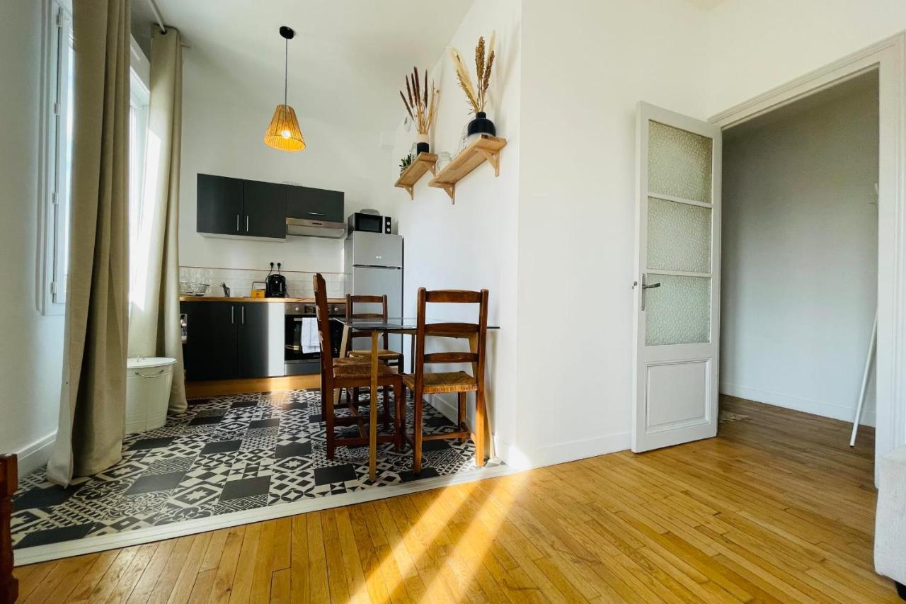 The Timeless - Balzacien Apartment ตูร์ ภายนอก รูปภาพ